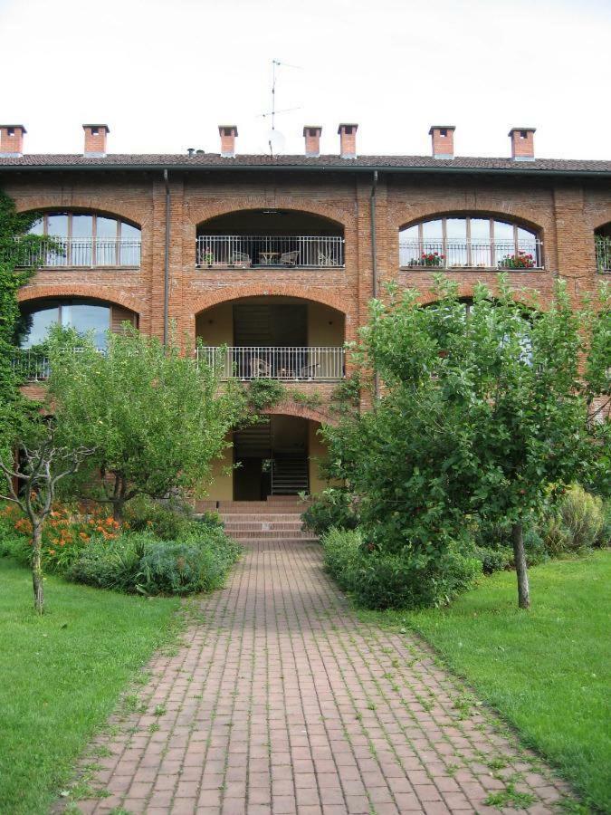 Bed and Breakfast Cascina Radice Arluno Exterior foto