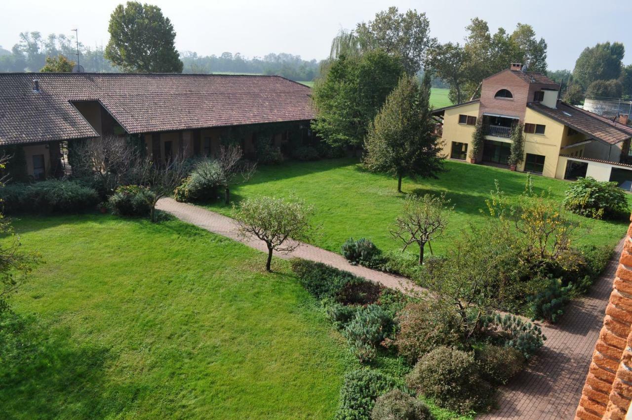 Bed and Breakfast Cascina Radice Arluno Exterior foto